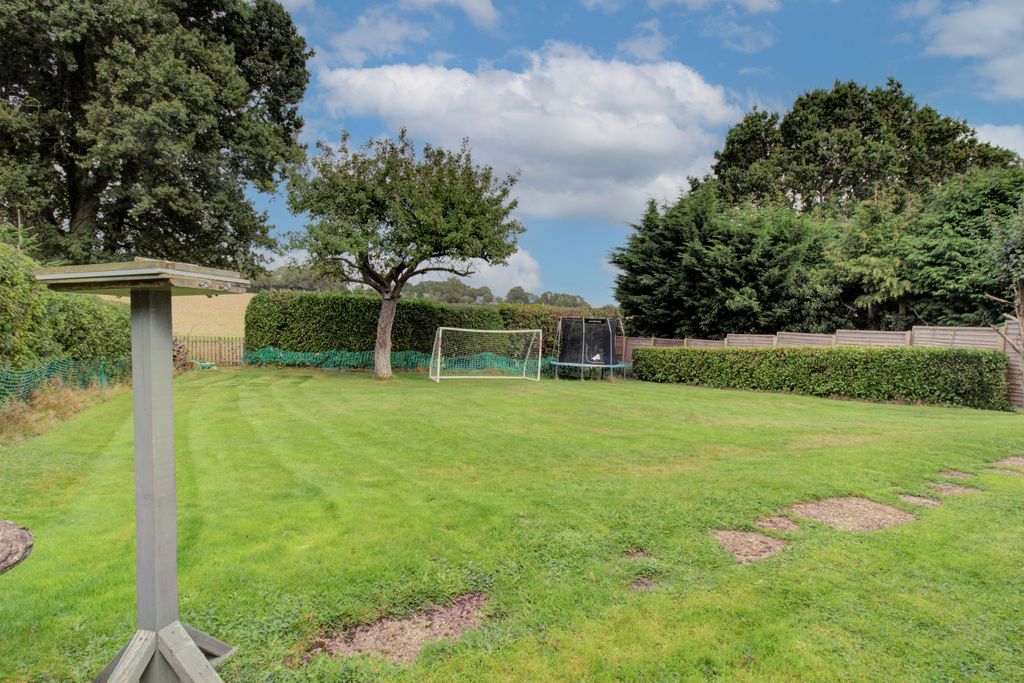 Property photo 3 of 13 Picture No. 10