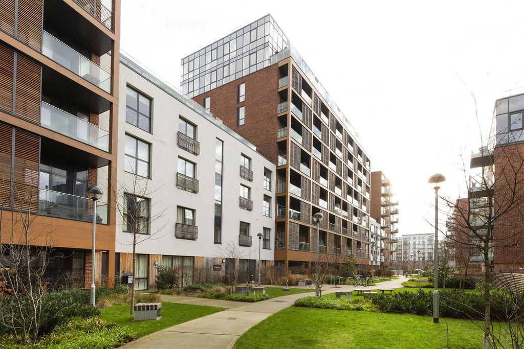 Property photo 1 of 10 801 Grenfell Court- 19.Jpg