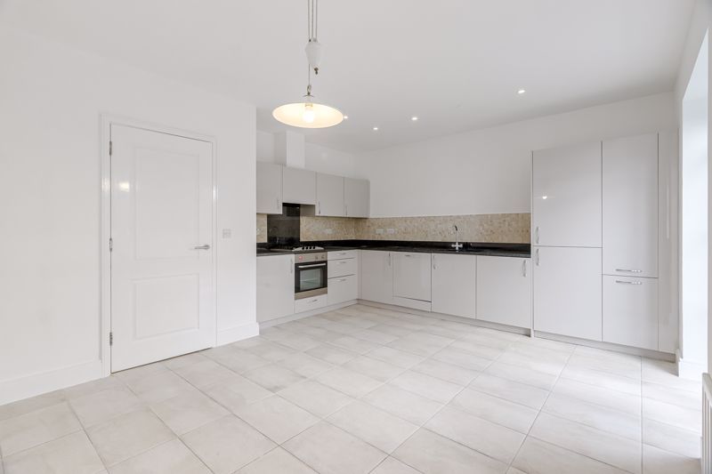 Property photo 3 of 39 Ivy Gate