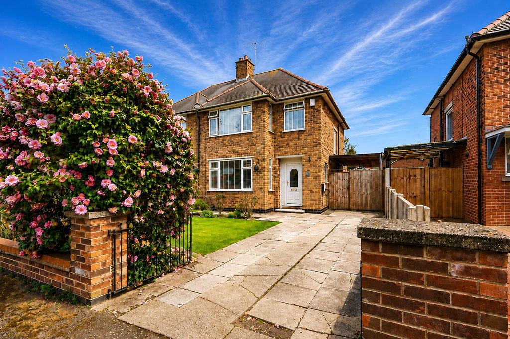 Property photo 1 of 28 5.Png