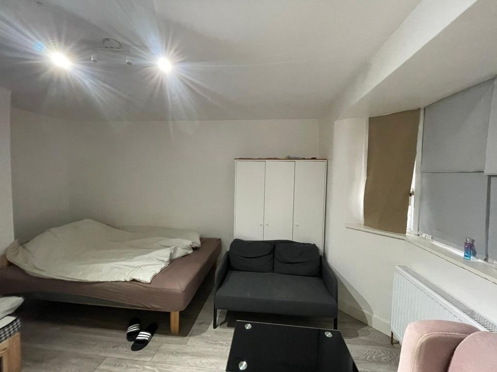 Property photo 3 of 4 Photo 3