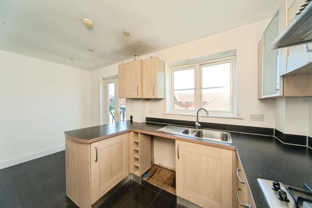 Property photo 3 of 16
