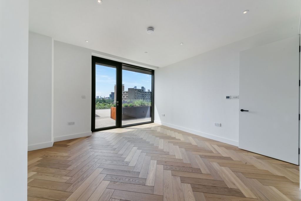 Property photo 1 of 12 Living Area