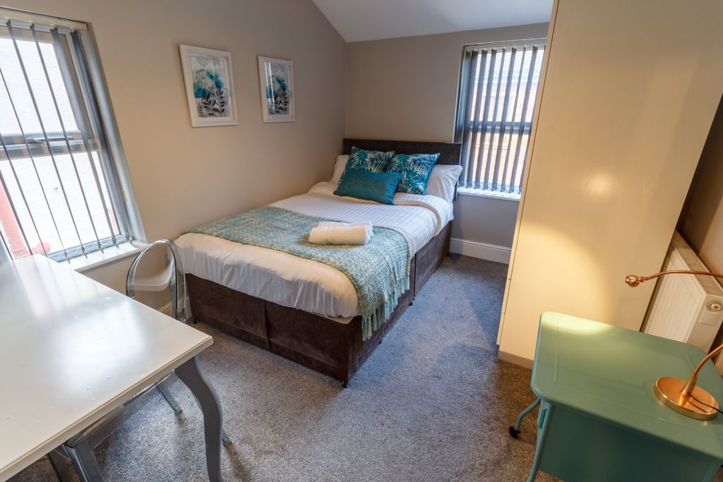 Property photo 3 of 13 Img_1023-Hdr