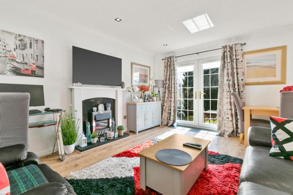 Property photo 2 of 24