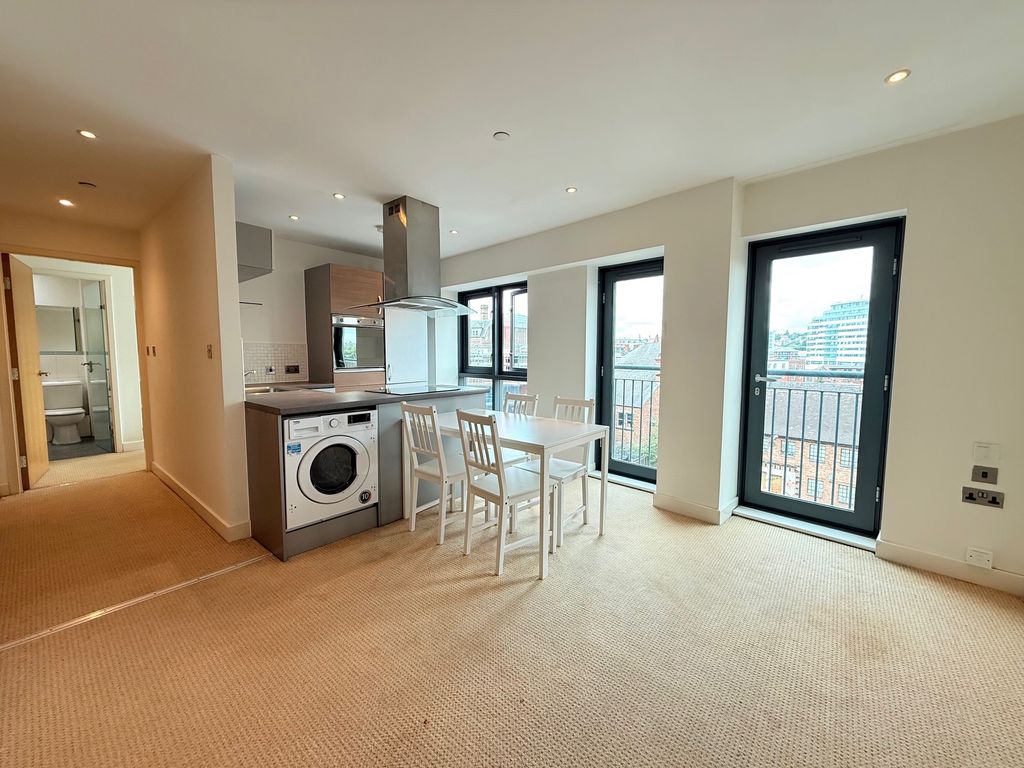 Property photo 3 of 11