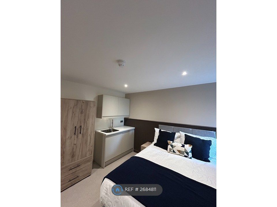 Property photo 1 of 14 Bedroom 2 - Tea/Coffee Station With Fridge