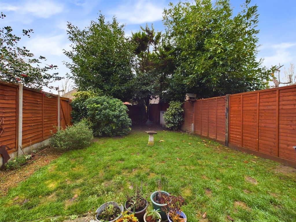 Property photo 2 of 8 Cam02600G0-Pr0114-Still007.Jpg