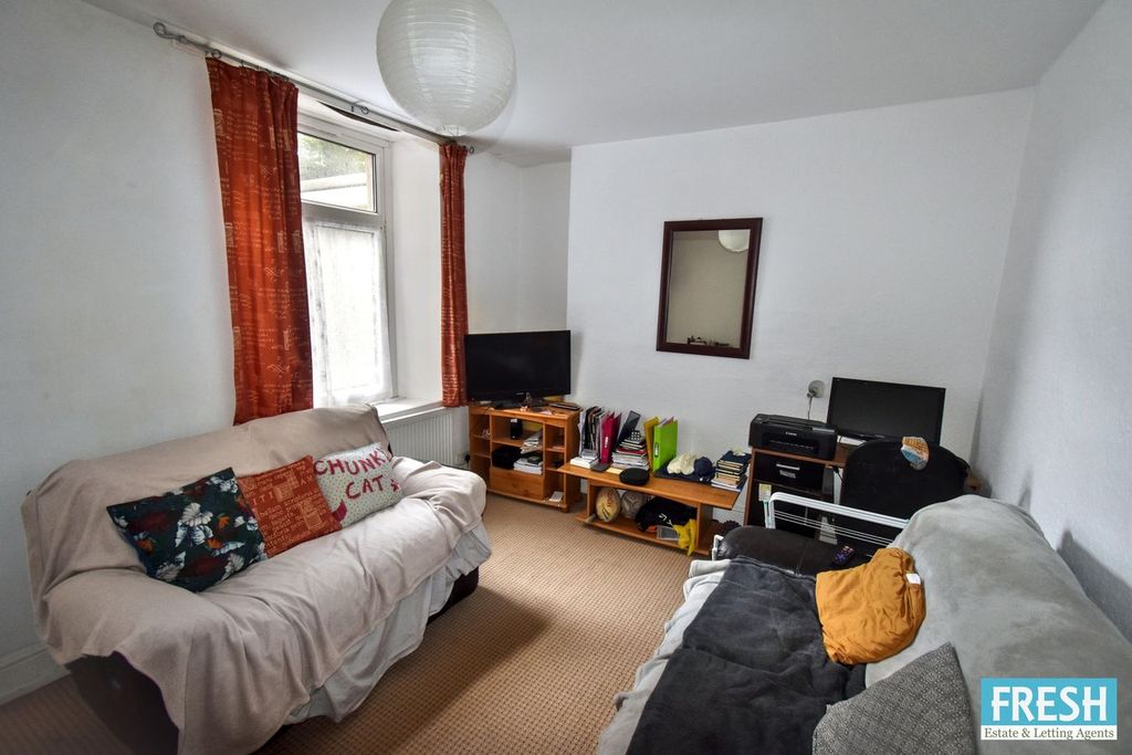 Property photo 2 of 36