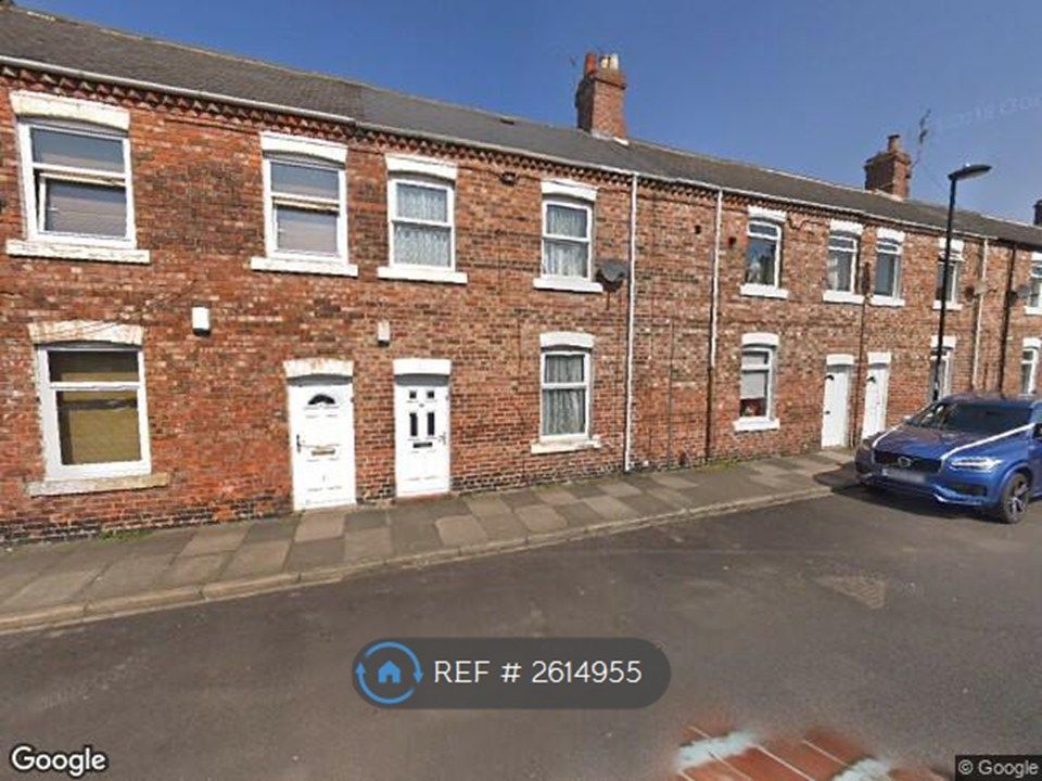 Property photo 2 of 13