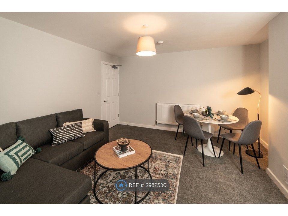 Property photo 2 of 24