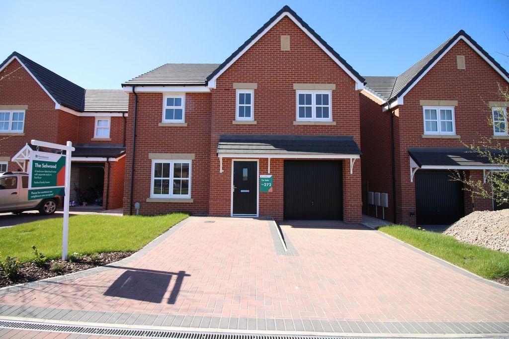 Property photo 2 of 32