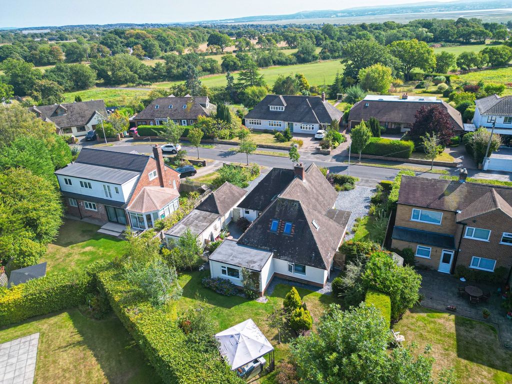 Property photo 2 of 40 Photo 3