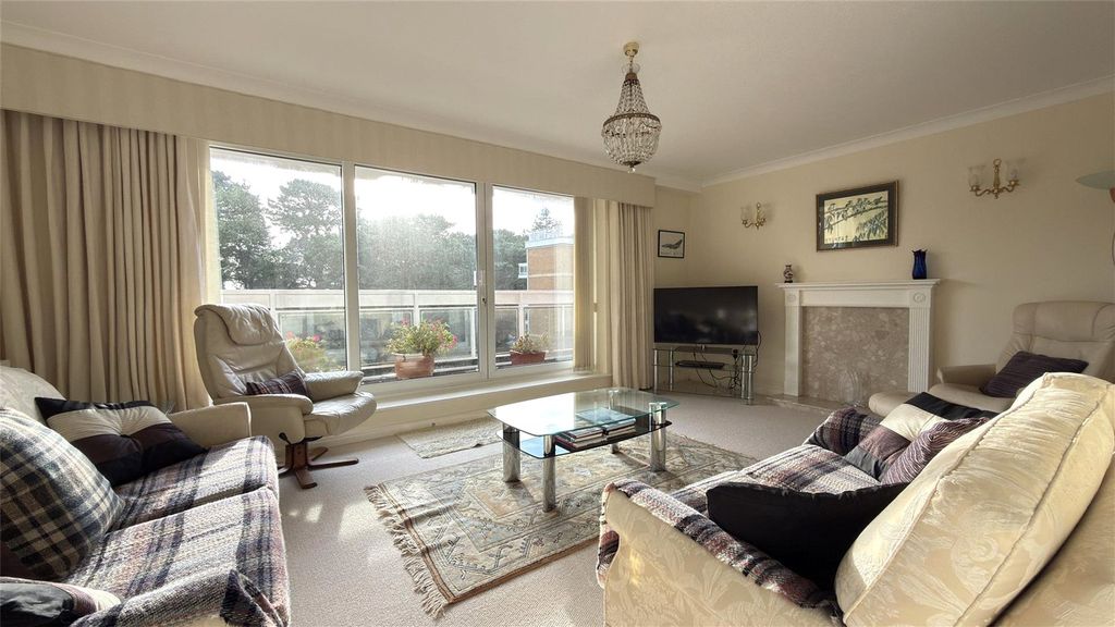 Property photo 2 of 11 Picture No. 09