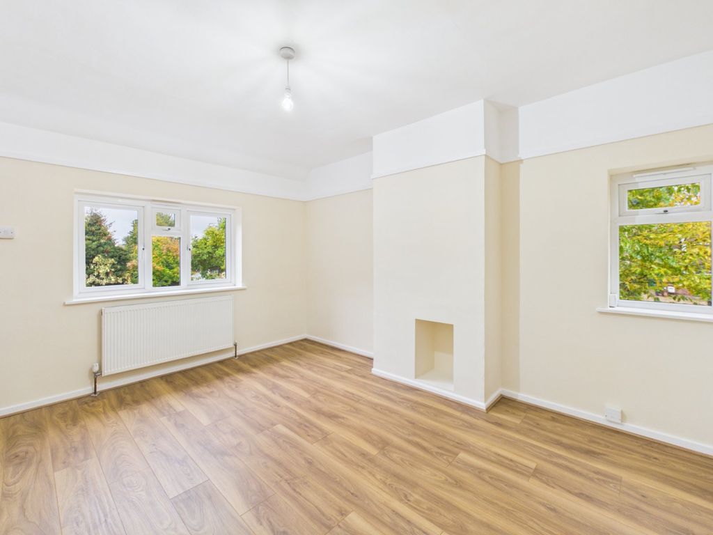 Property photo 3 of 8 Picture No. 04