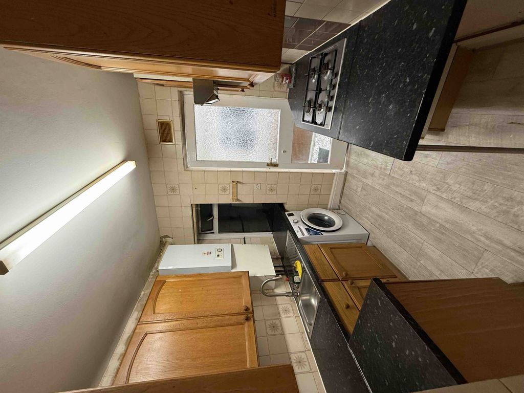 Property photo 3 of 15 Gallery