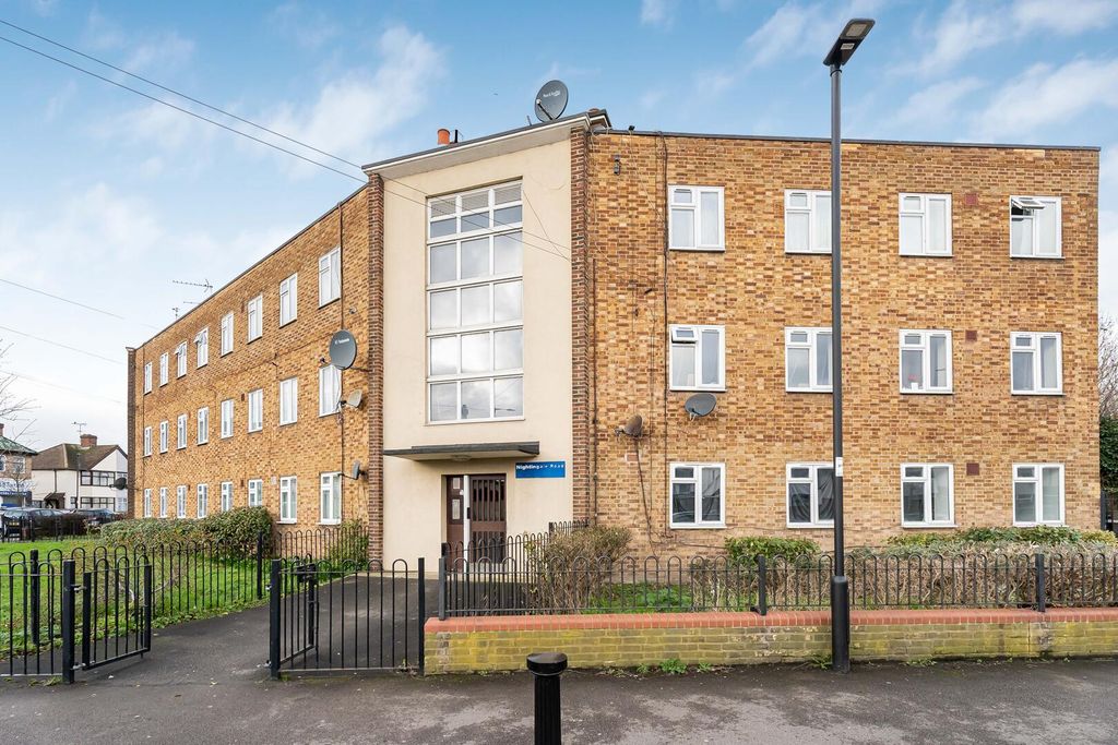 Property photo 2 of 20 Front (Exterior)