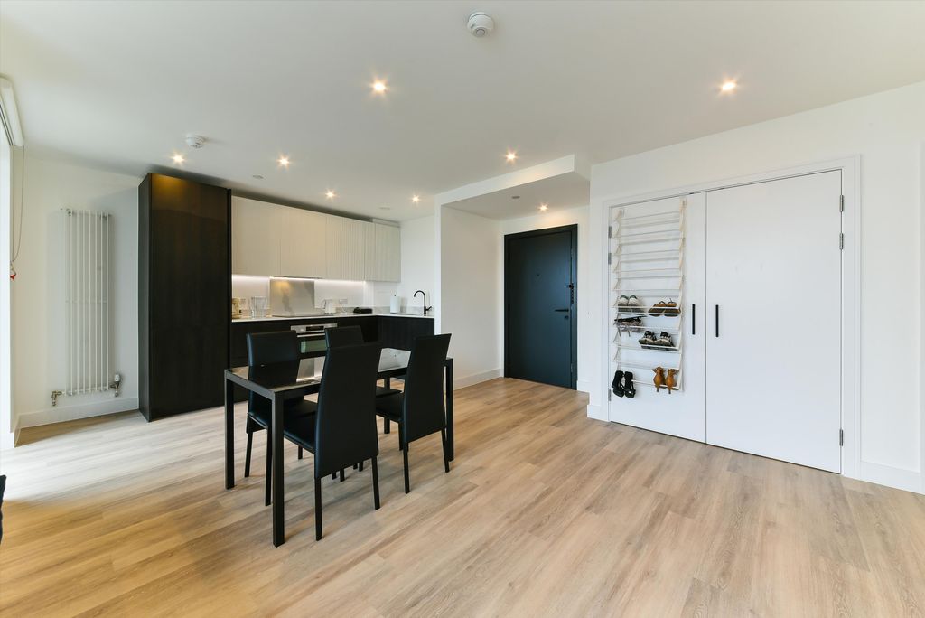 Property photo 2 of 7 Image