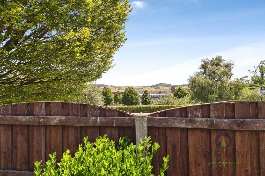Property photo 2 of 12 Pbox-Img.Jpg