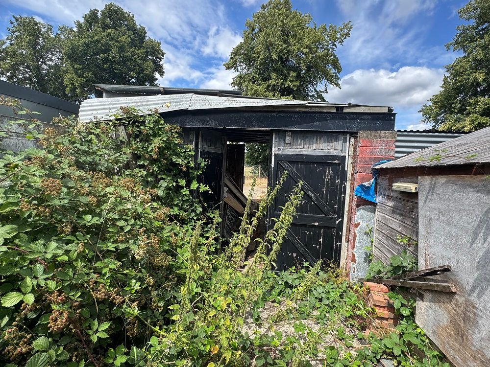 Property photo 2 of 8