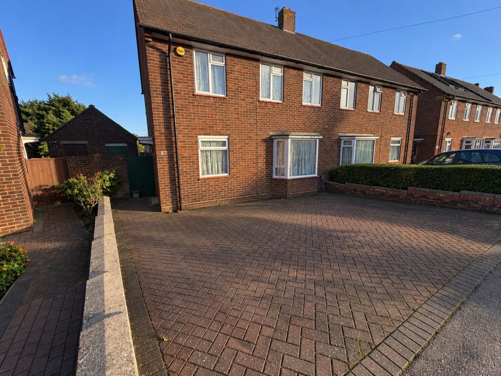 Property photo 1 of 9 5695011
