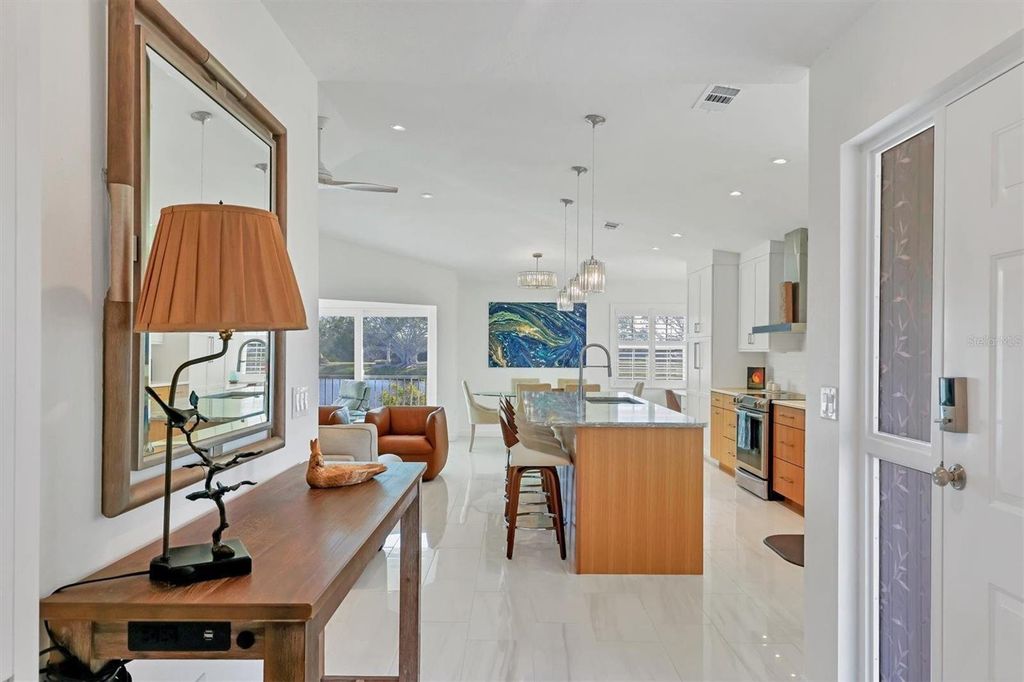 Property photo 3 of 19 <Alttext/>