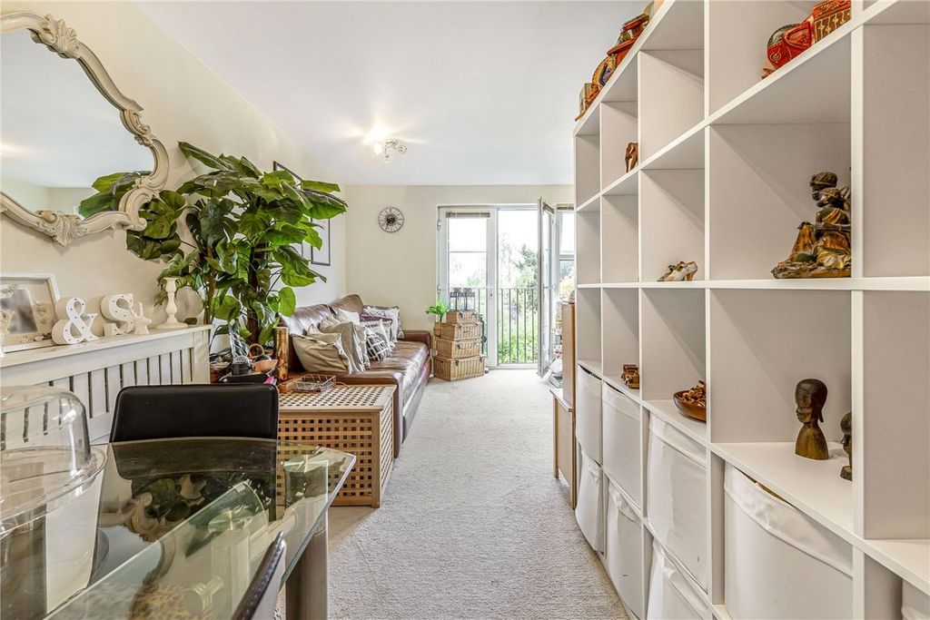 Property photo 2 of 7