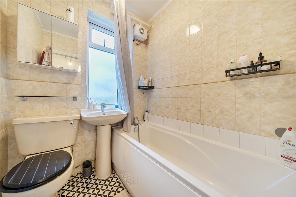 Additional image 14 of 4 bed end terrace house for saleSouthcote Avenue, Feltham TW13