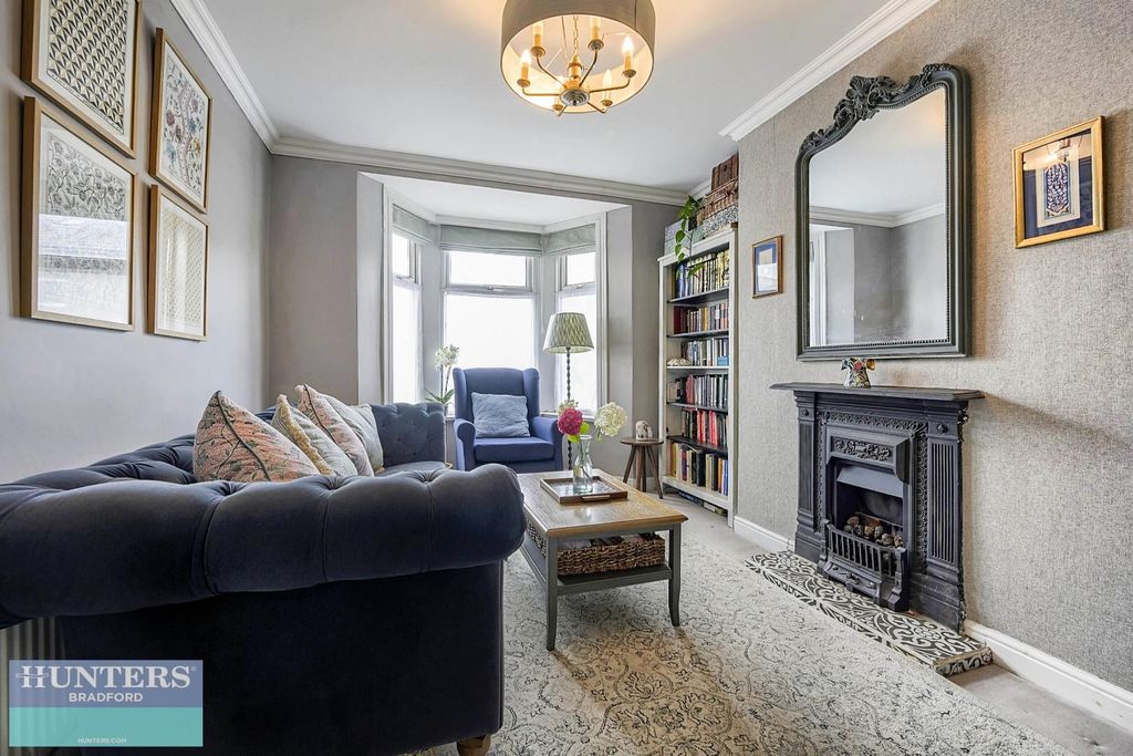 Property photo 2 of 33 002.Jpg