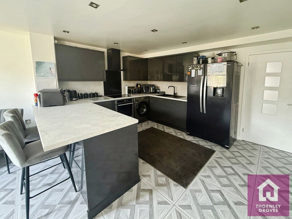 Property photo 3 of 13 Pbox-Img.Jpg