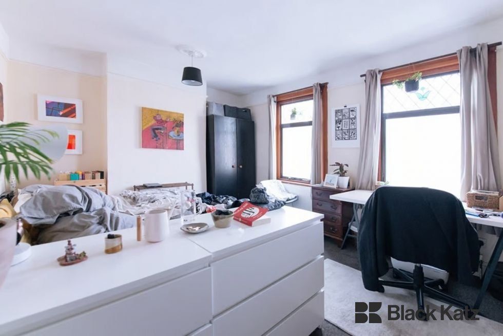 Property photo 2 of 3