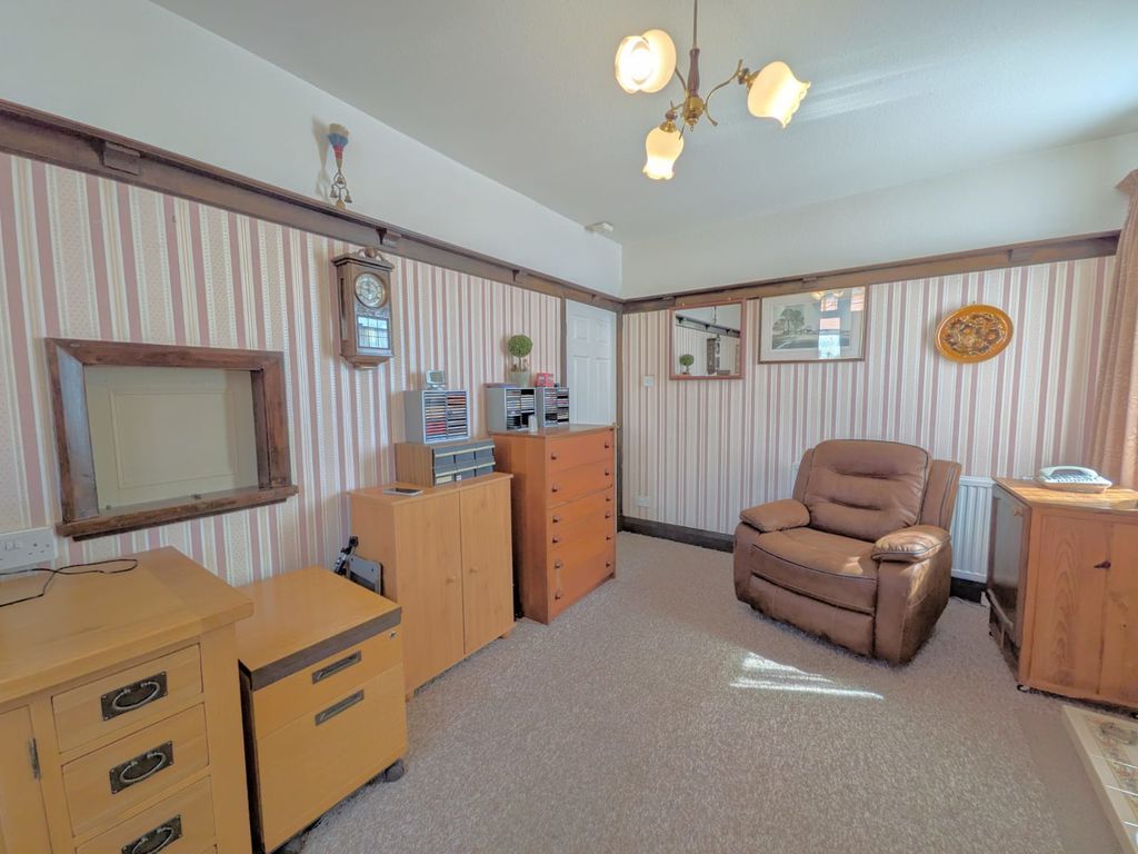 Additional image 8 of 3 bed detached house for saleHerkomer Crescent, West Shore LL30