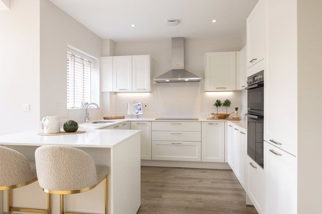 Property photo 3 of 13 Kitchen