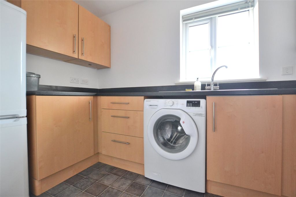 Property photo 2 of 10 Kitchen