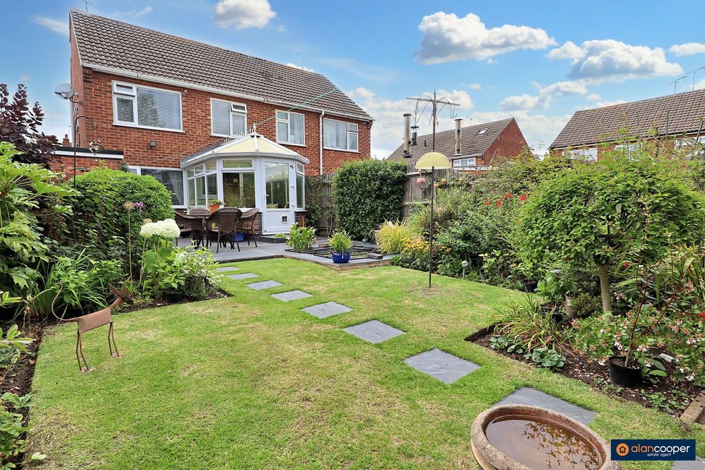 Property photo 3 of 30 4377385