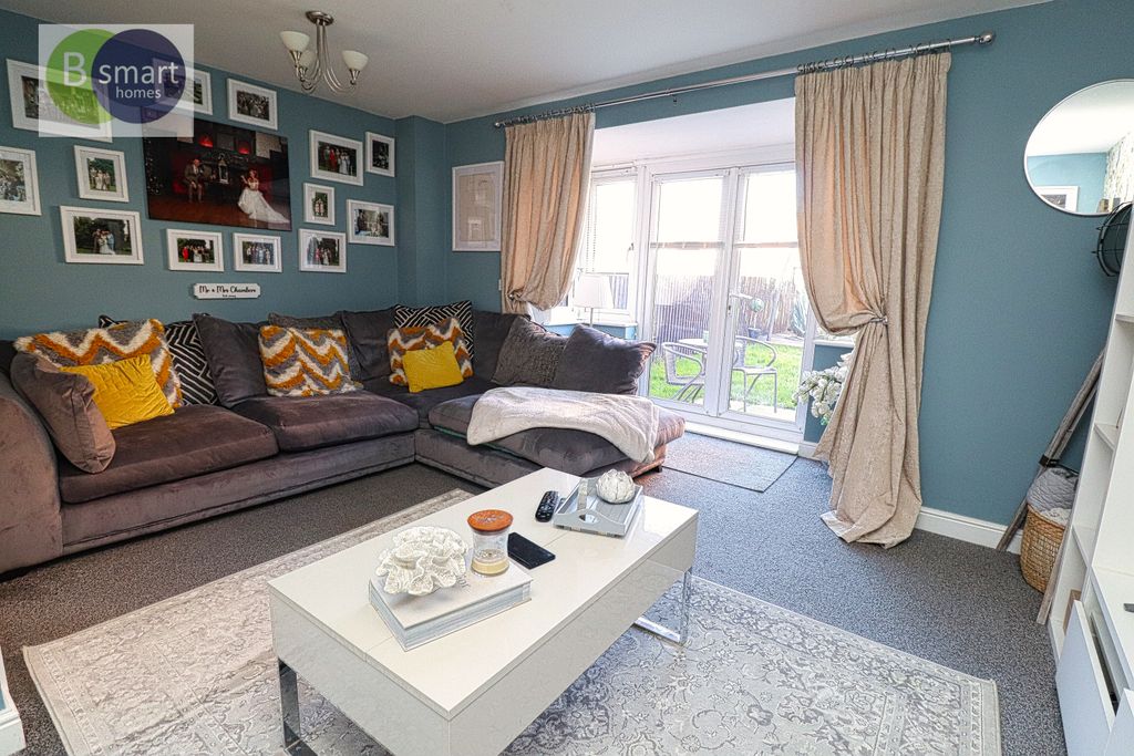 Property photo 2 of 18 Img_2486