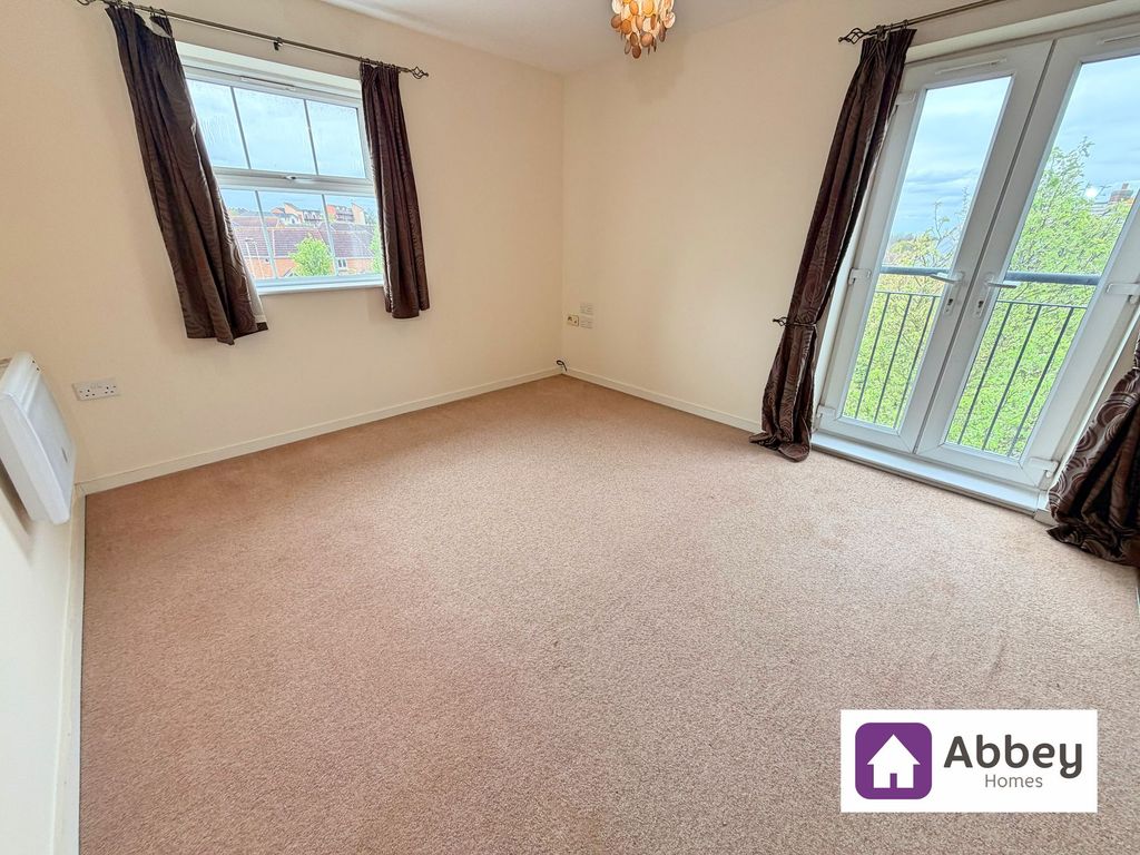 Property photo 3 of 17 Living Area