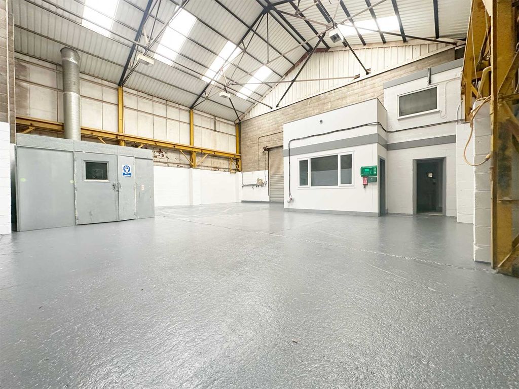Property photo 1 of 6