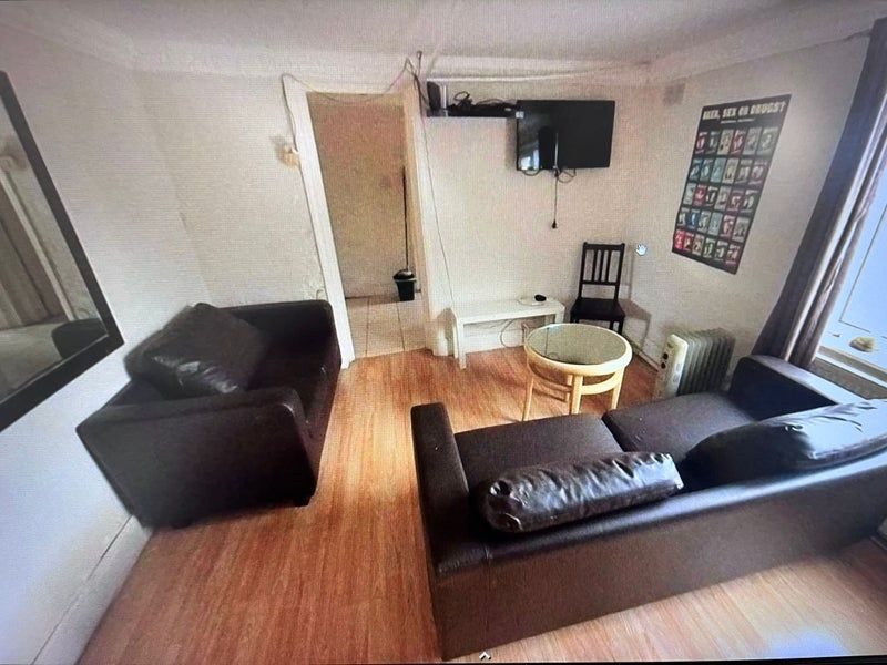 Property photo 3 of 8