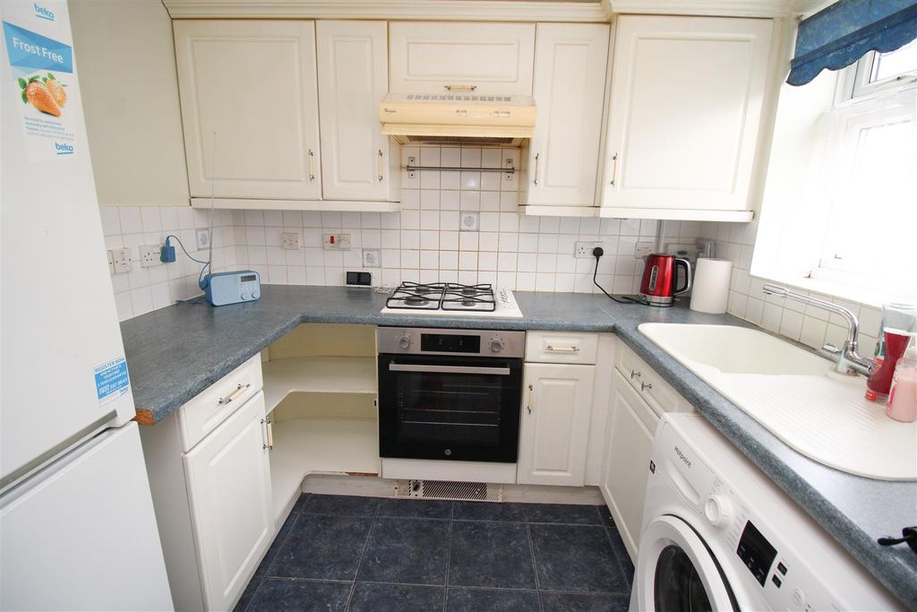 Property photo 2 of 9 Img_4411.Jpg