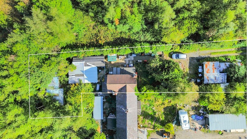 Property photo 2 of 27