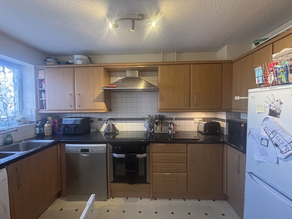 Property photo 3 of 8 Not Specified