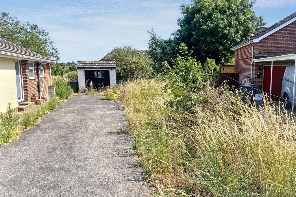 Property photo 3 of 15 Land Adjacent 1A Sutton Road
Waterlooville, Hampshire, Po8 8Pu