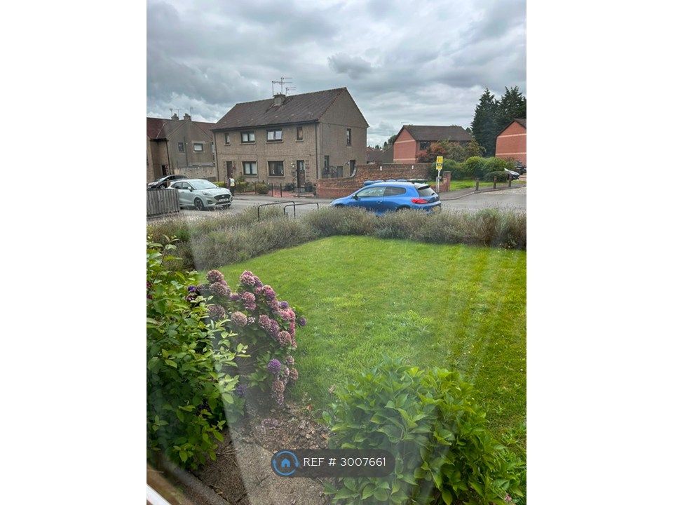 Property photo 3 of 14