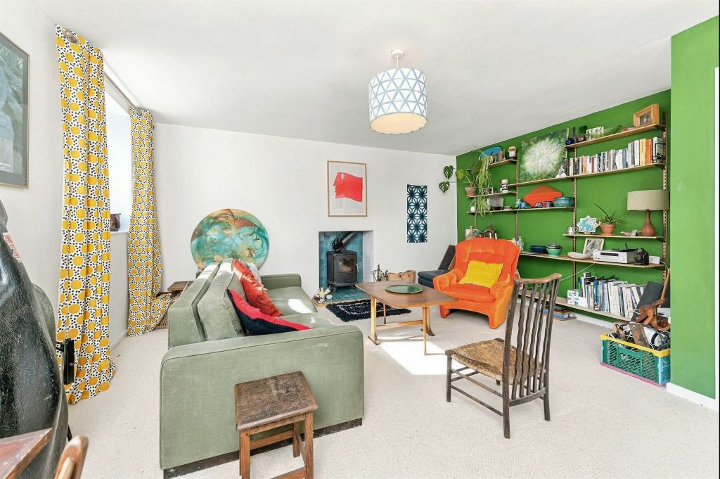 Property photo 3 of 16
