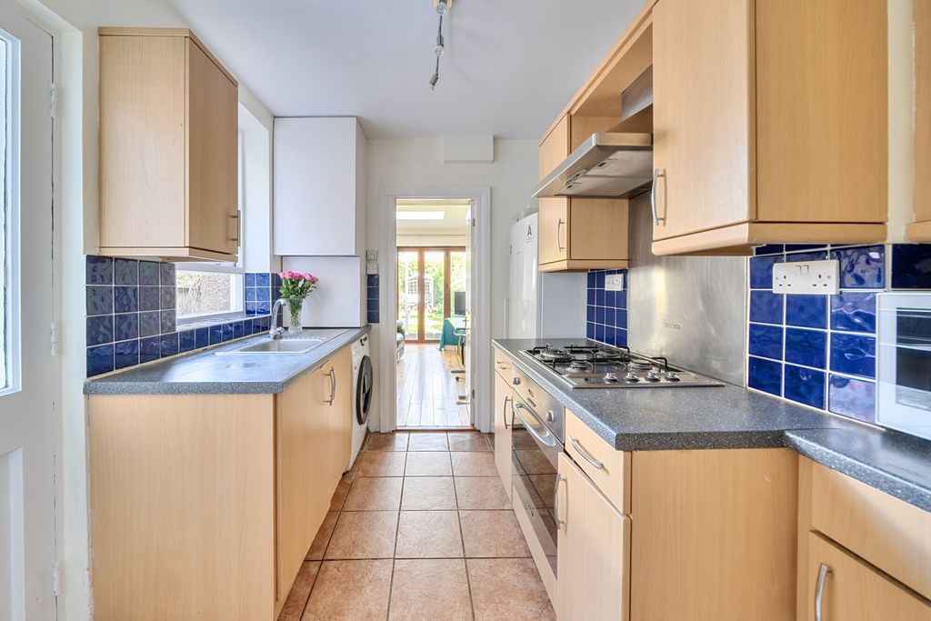 Property photo 2 of 23 1463641-19-6A0734...