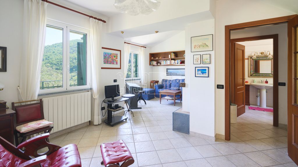 Property photo 3 of 51