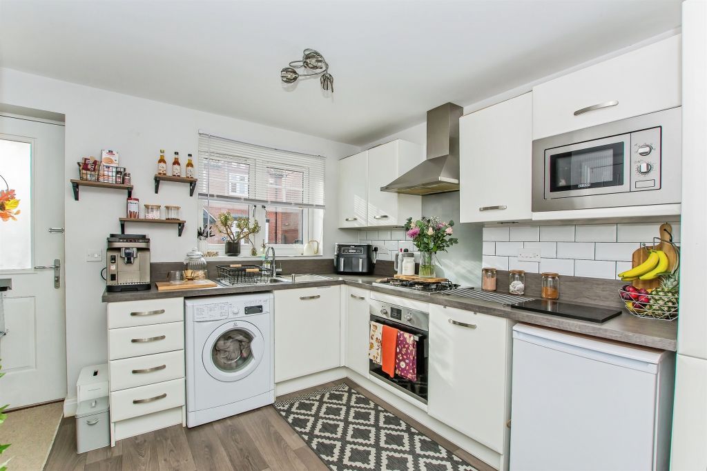 Property photo 3 of 16