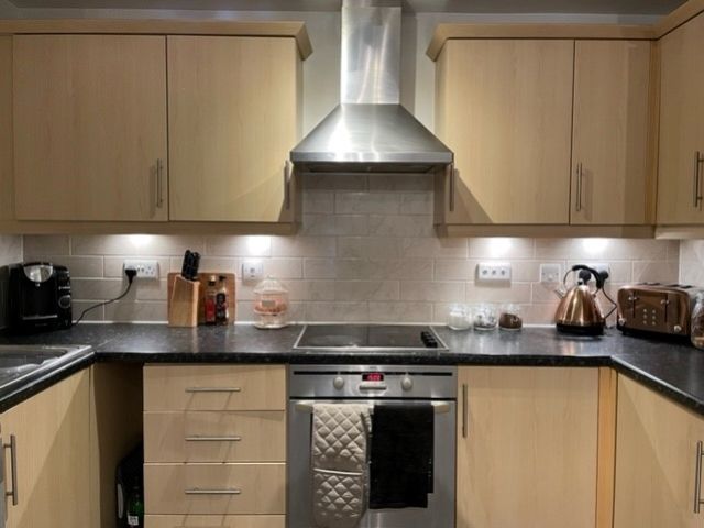 Property photo 3 of 19 Kitchen 2