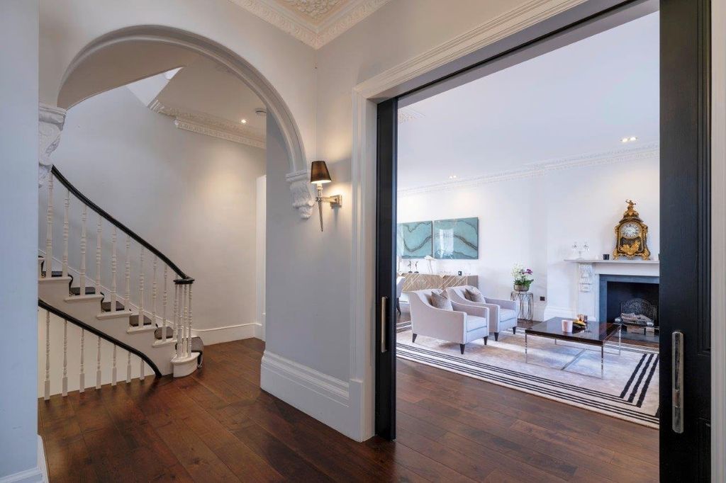 Property photo 2 of 21 Picture No. 44